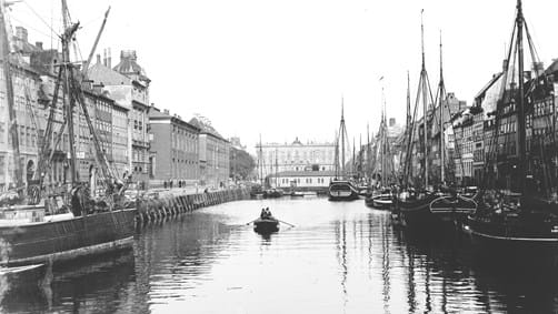 Historisk Billede af kanalen ved Nyhavn | Photo by: Frederik Riise | Source: Kbhbilleder.dk